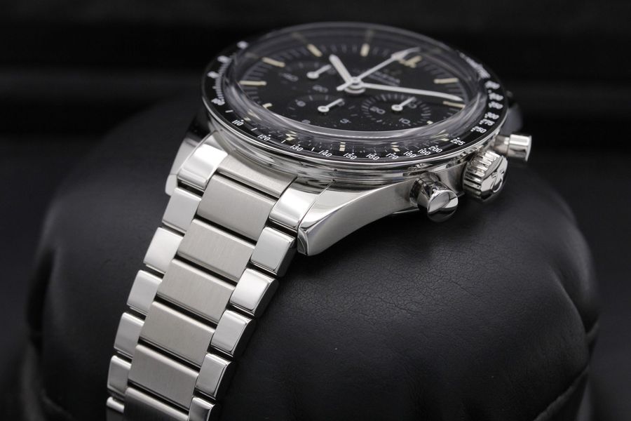 Omega Speedmaster Calibre 321 311.30.40.30.01.001